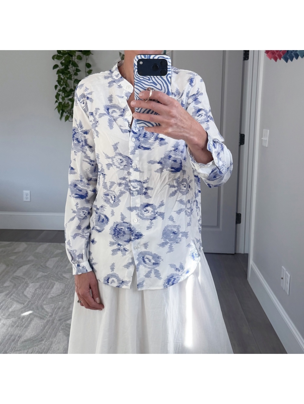 Equipment Femme Henri Blue| White Silk Button-Up Blouse XS
